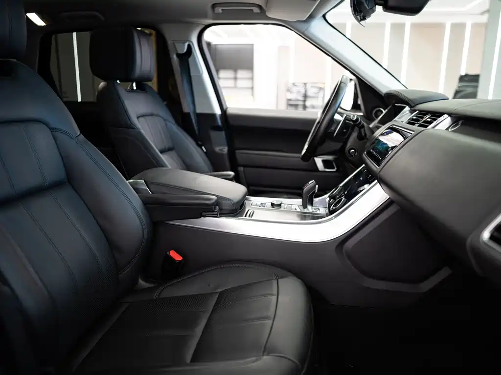 Land Rover Sport 2018 — фото 15