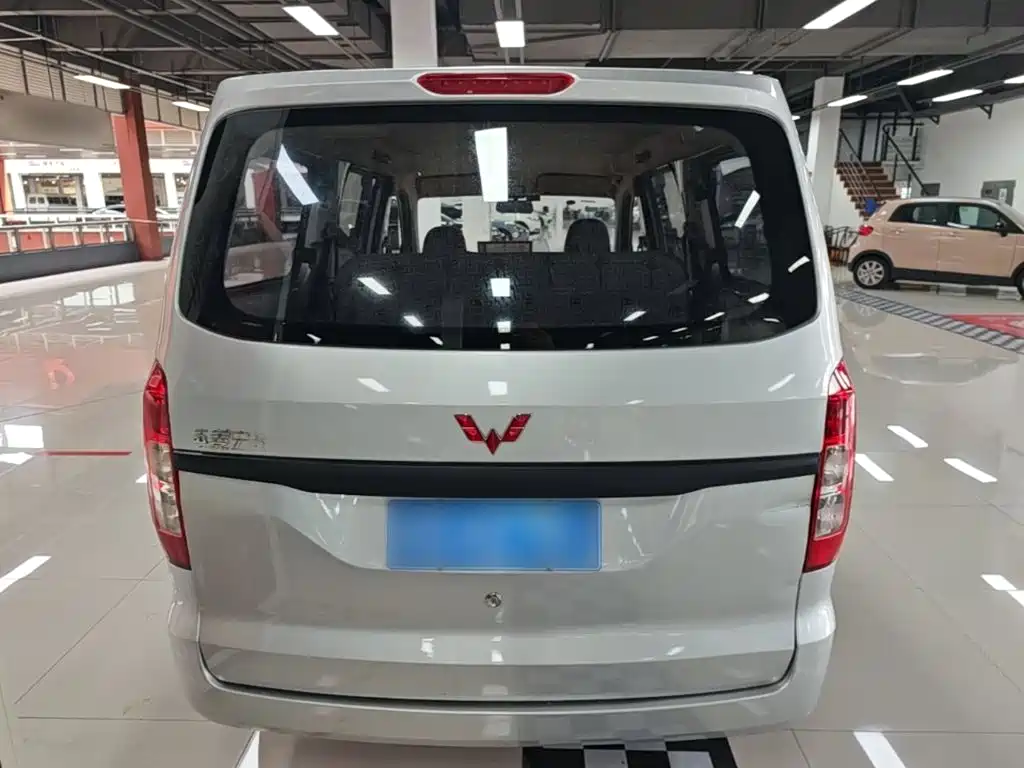 Wuling Hongguang V 2023