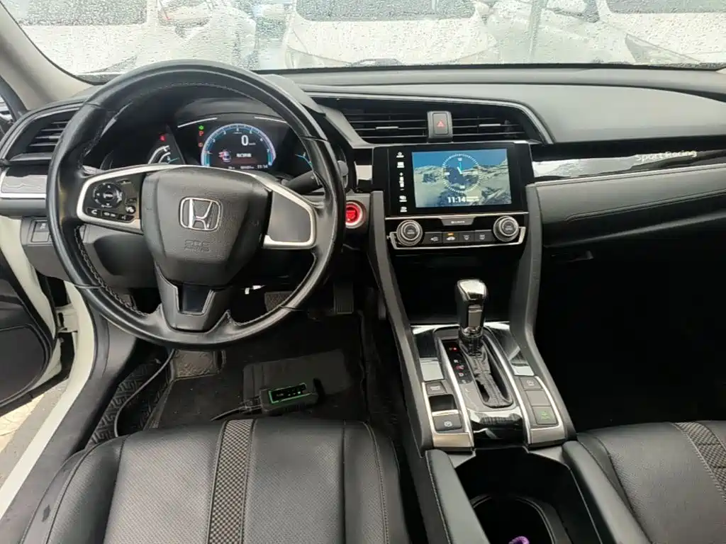 Honda Civic 2020 — фото 10