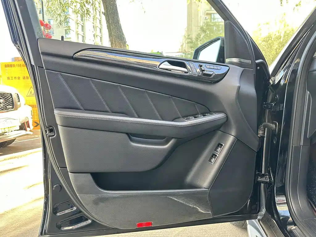 Mercedes-Benz GL-Class 2015 — фото 18
