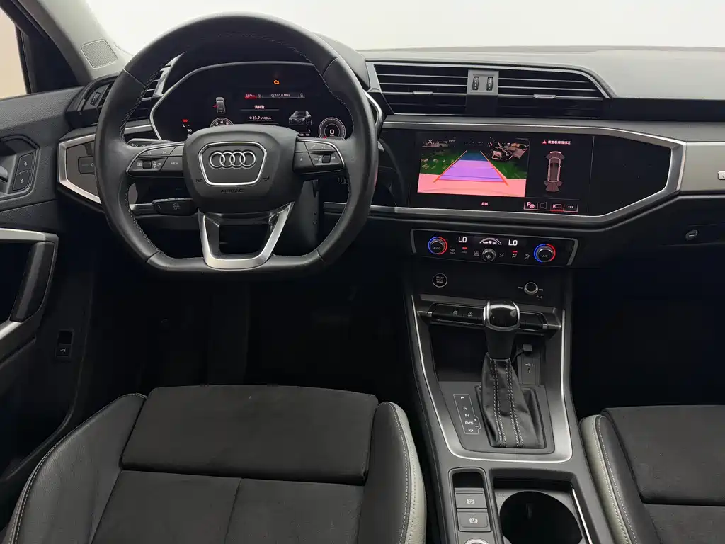 Audi Q3 2022 — фото 10