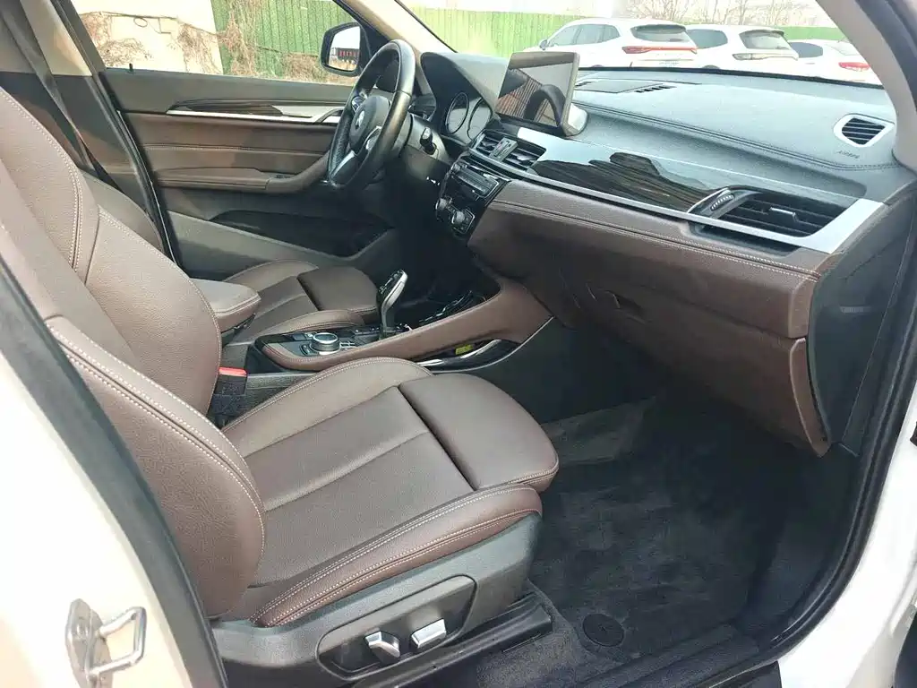 BMW X1 2022 — фото 12