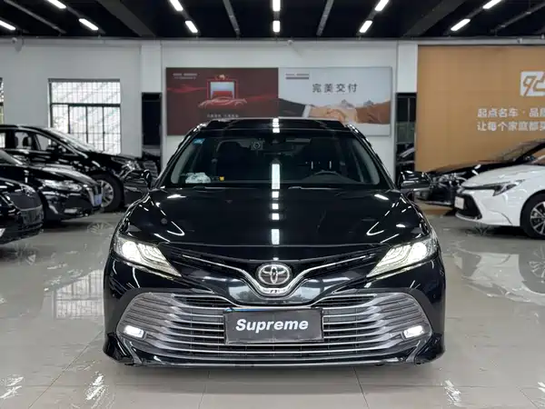 Toyota Camry 2019