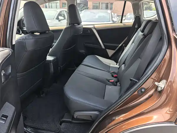 Toyota RAV4 2013