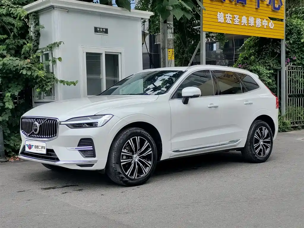 Volvo XC60 2022