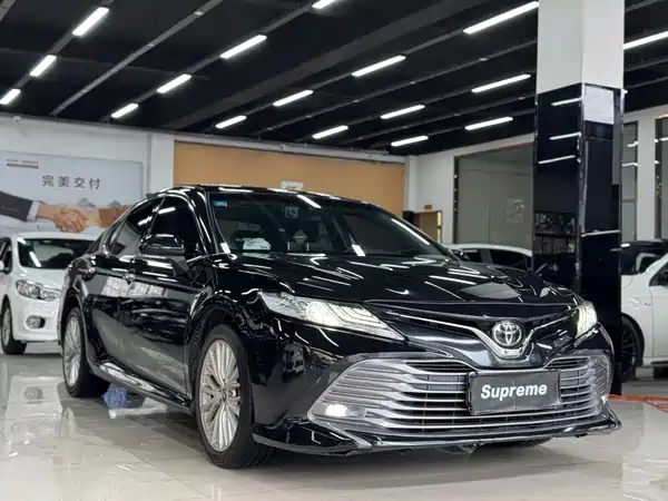 Toyota Camry 2019