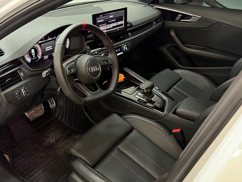Audi A4L 2025