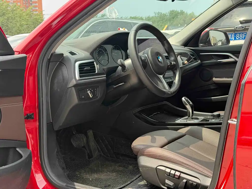 BMW 1 Series 2019