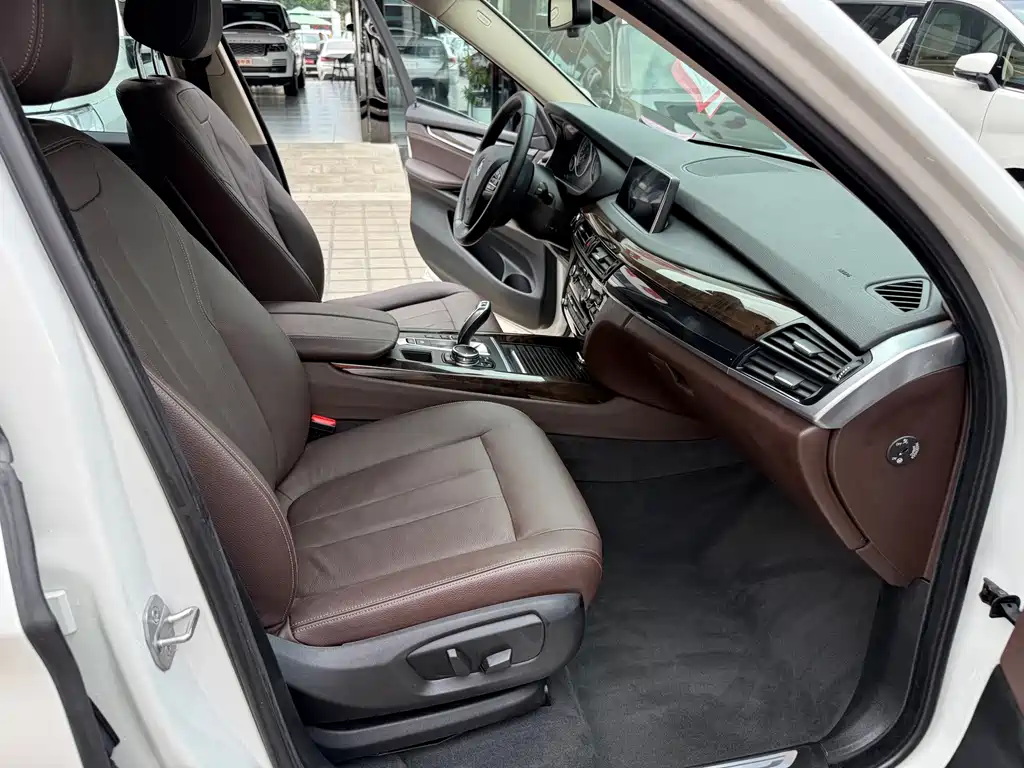 BMW X5 2016 — фото 15