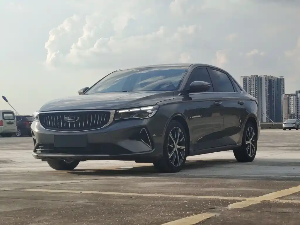 Geely Emgrand 2023