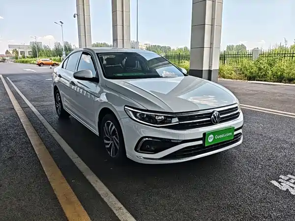 Volkswagen Bora 2023