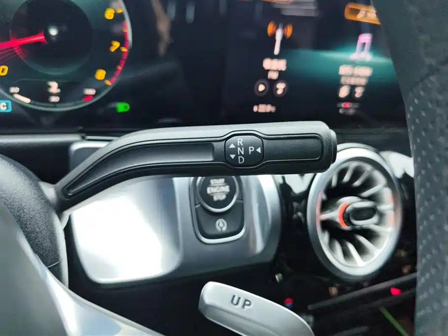 Mercedes-Benz GLB 2022 — фото 16