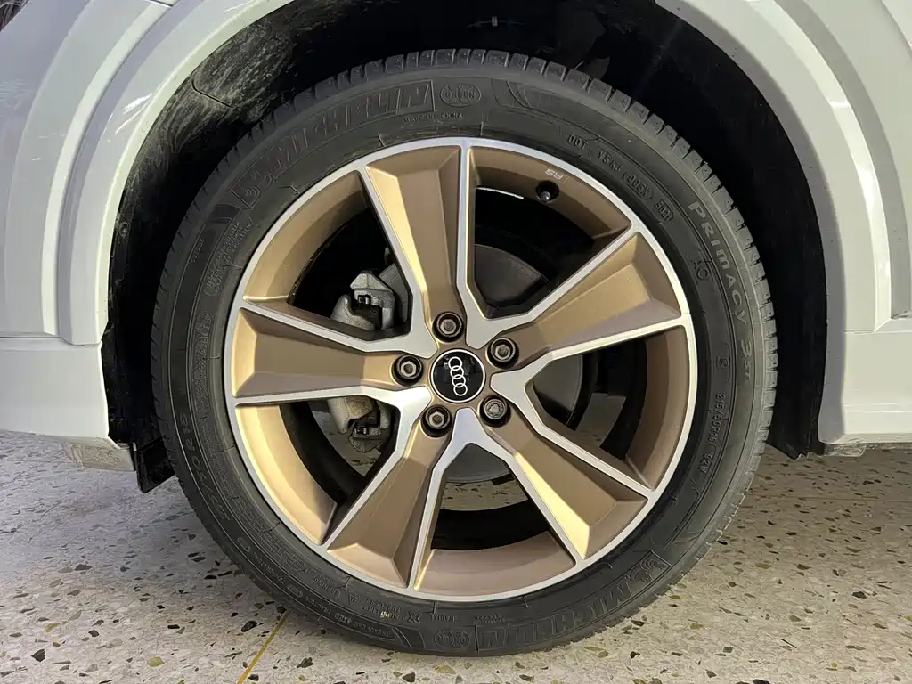 Audi Q2L 2022