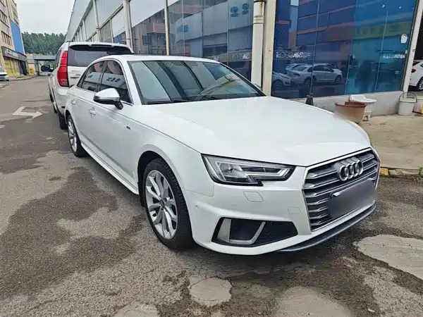 Audi A4L 2019