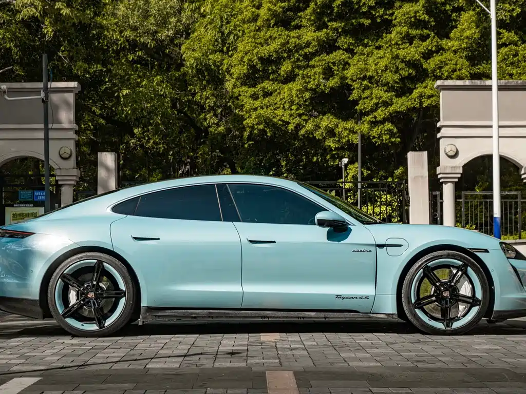 Porsche Taycan 2020