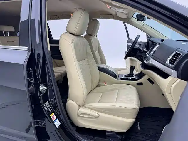 Toyota Highlander 2020
