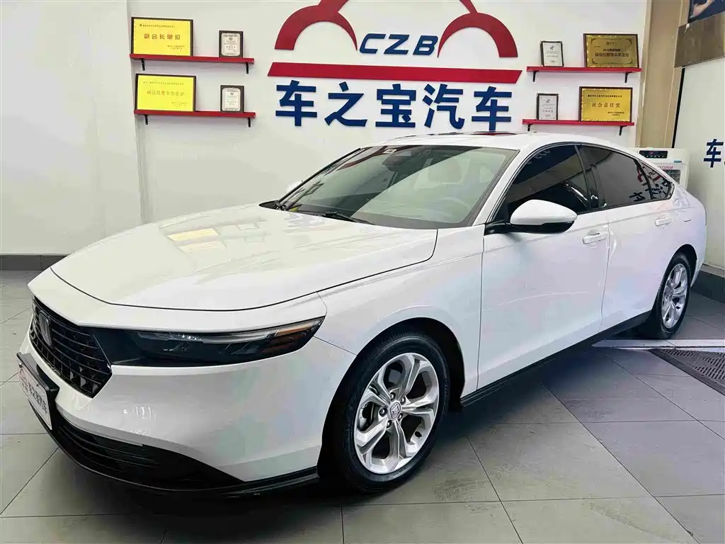 Honda Accord 2023 — фото 1