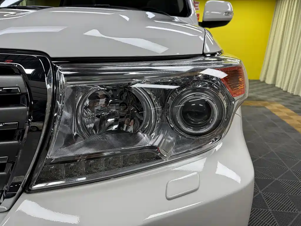 Toyota Land Cruiser 2014 — фото 13