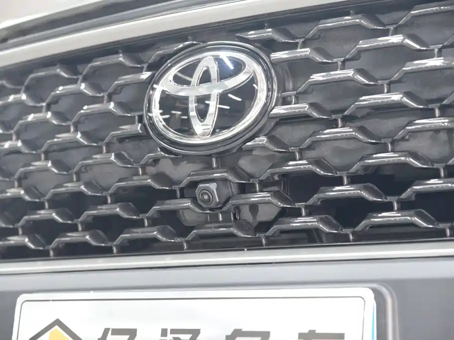 Toyota Corolla Cross 2022 — фото 5
