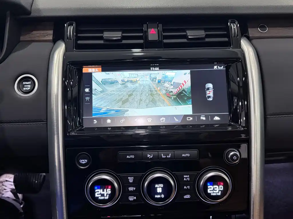 Land Rover Discovery 2017 — фото 16