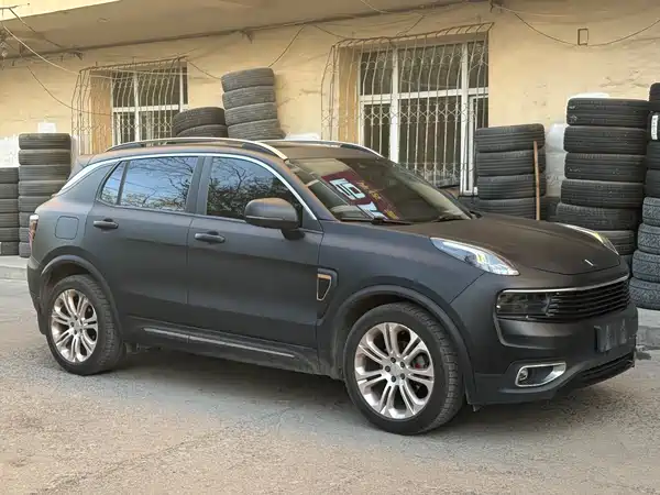 Lynk & Co 01 2018