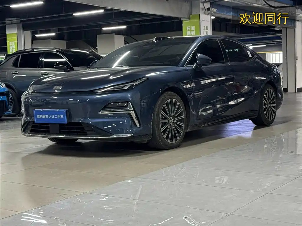 Geely Galaxy Starshine 8 2025 — фото 1