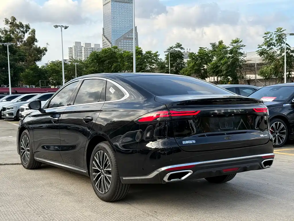 Geely Emgrand 2026