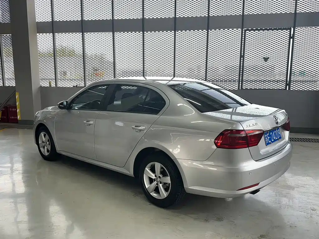 Volkswagen Lavida 2014
