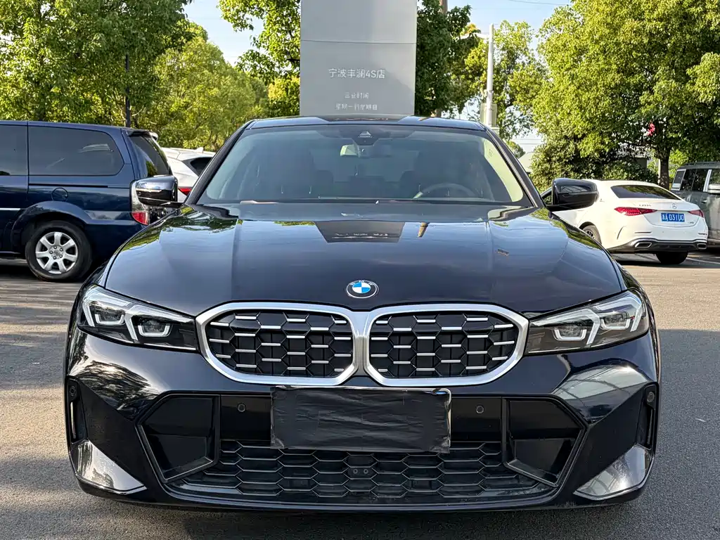 BMW 5 Series 2023