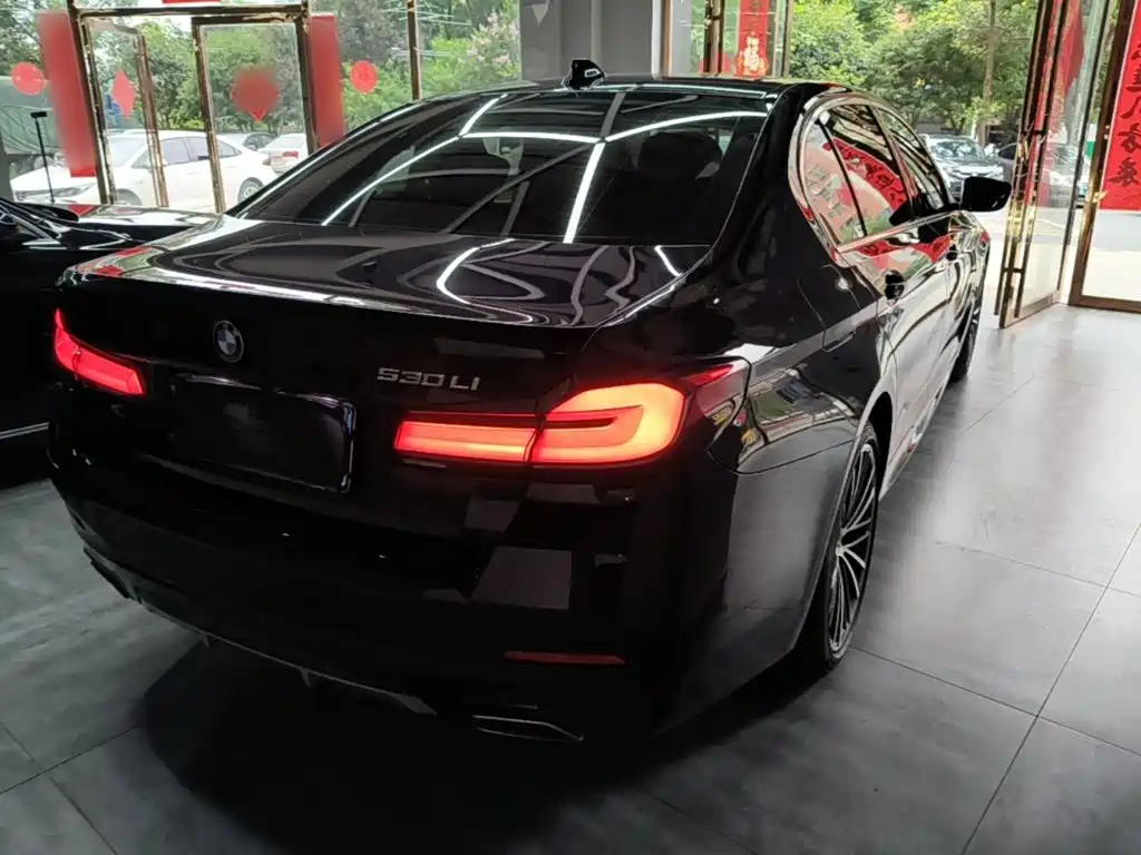 BMW 5 Series 2022