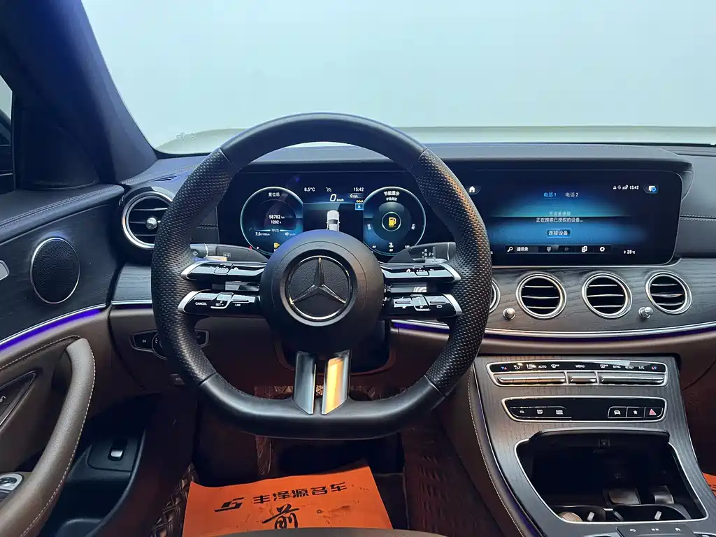 Mercedes-Benz E-Class 2023 — фото 10