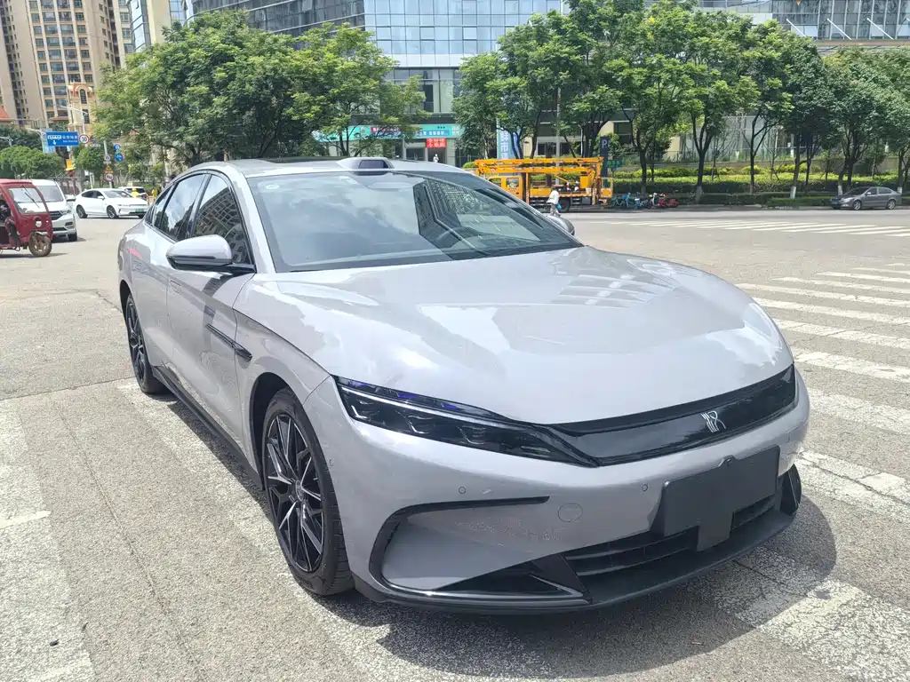 BYD Han 2025