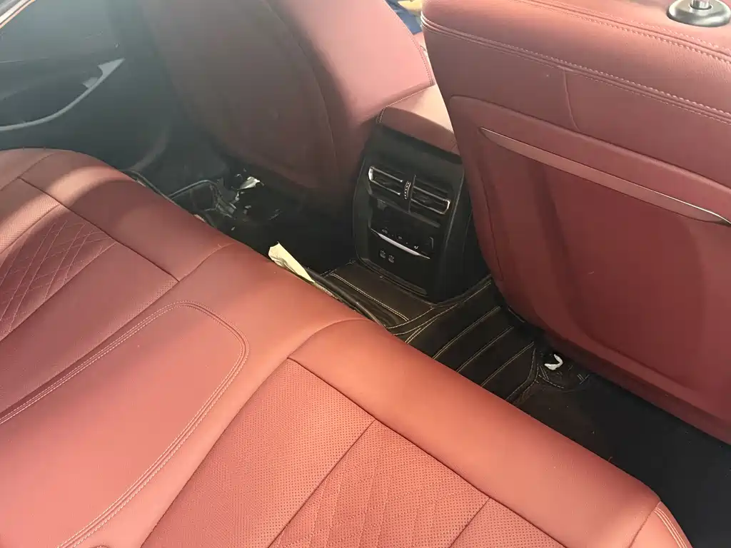 BMW 3 Series 2025