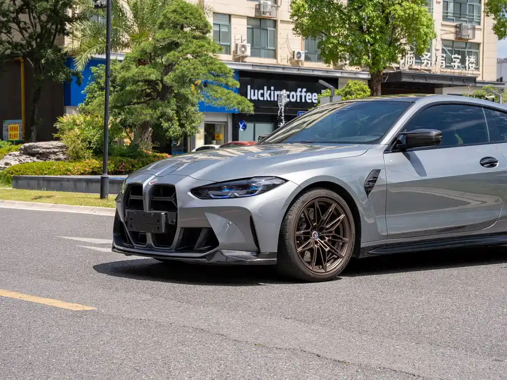 BMW M4 2023 — фото 10