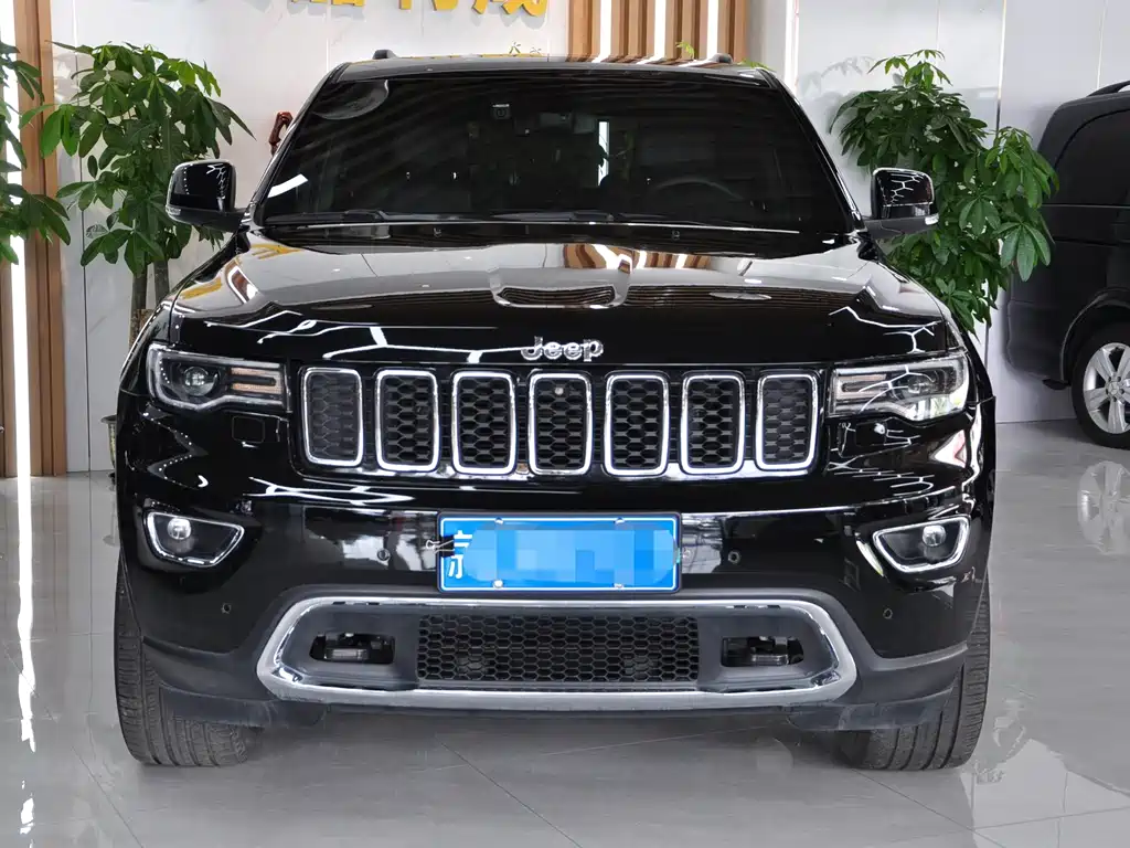 Jeep Grand Cherokee 2022 — фото 2