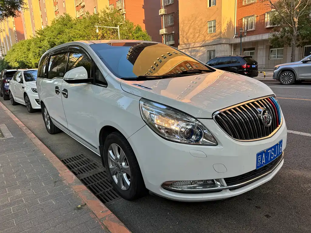 Buick GL8 2015