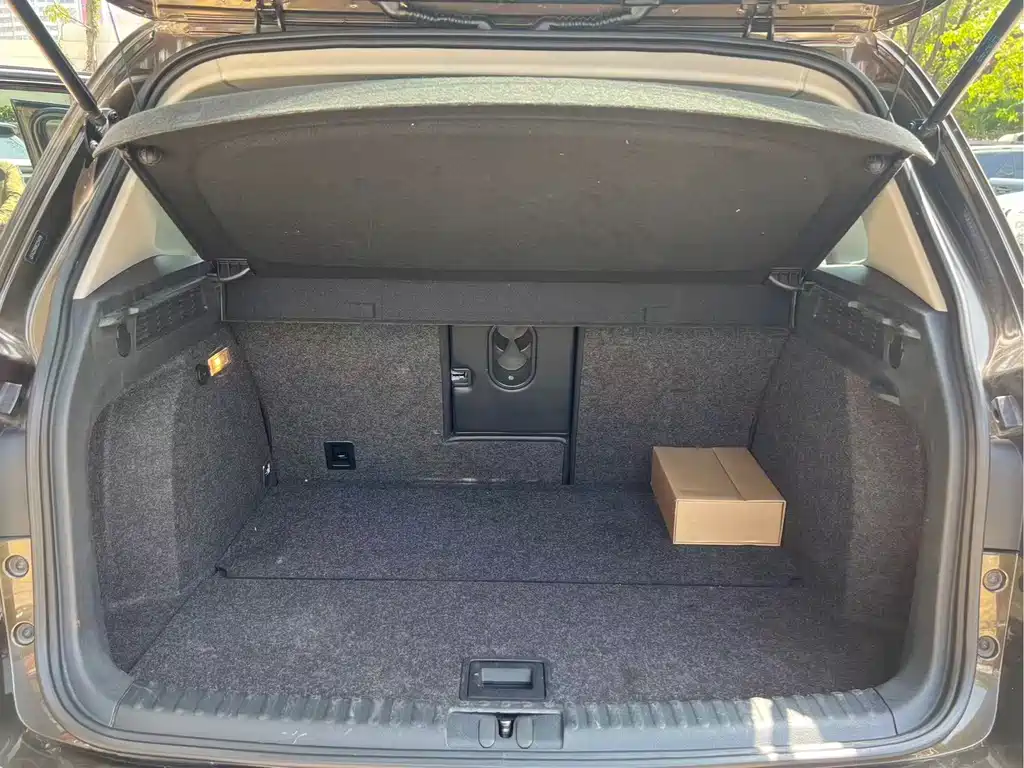 Volkswagen Tiguan 2015 — фото 20