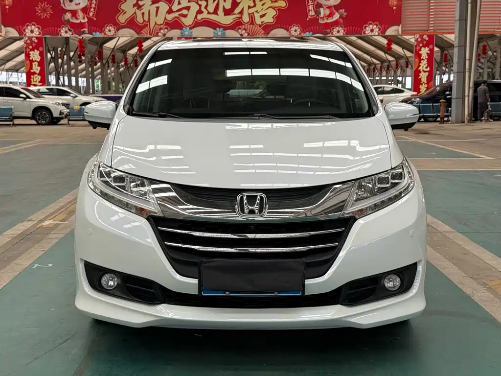 Honda Odyssey 2017 — фото 1