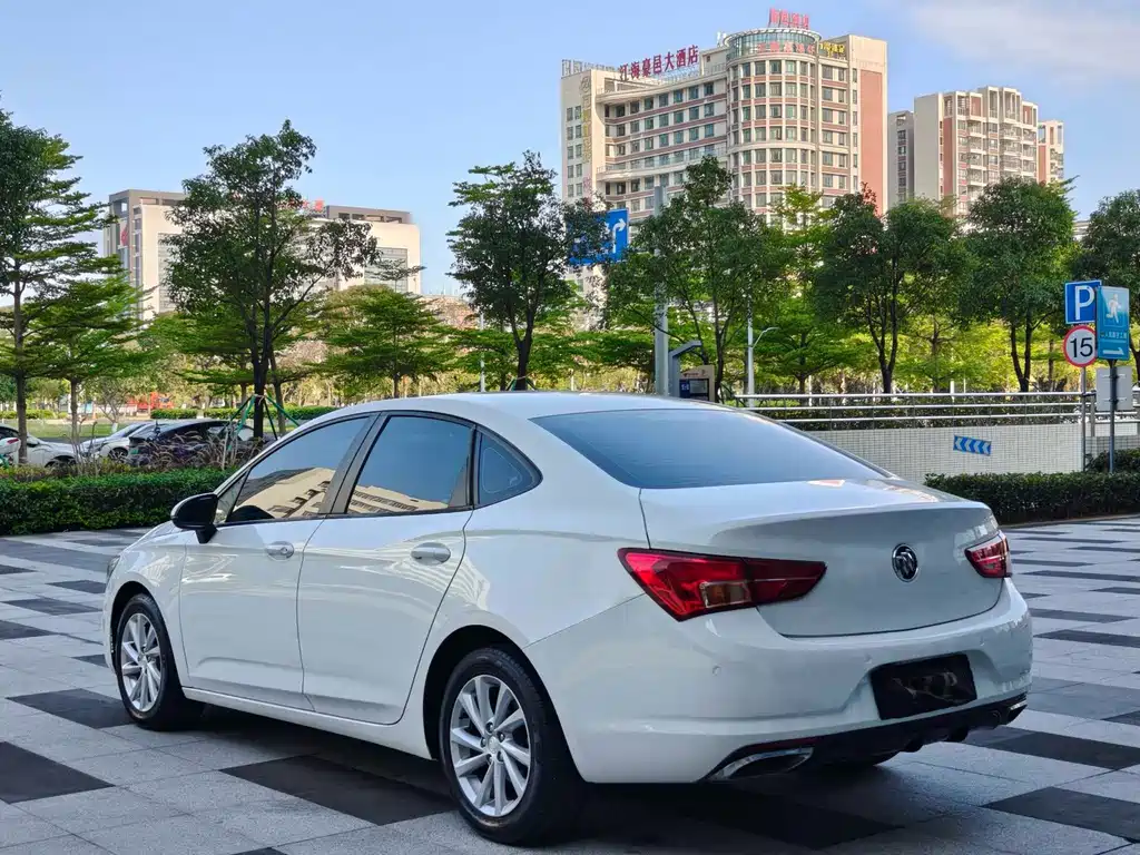 Buick Verano 2018 — фото 15