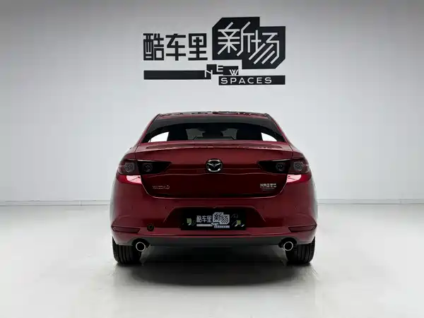 Mazda 3 Axela 2023