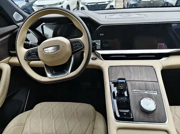 Geely Xingyue L 2025