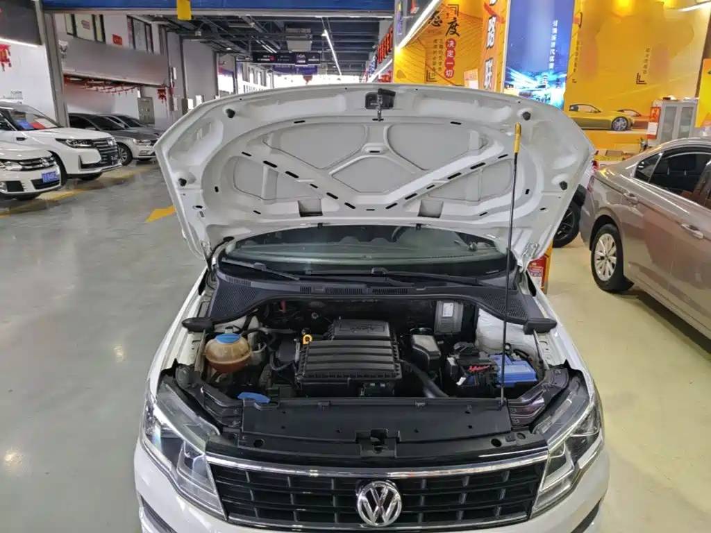 Volkswagen Jetta 2018 — фото 20