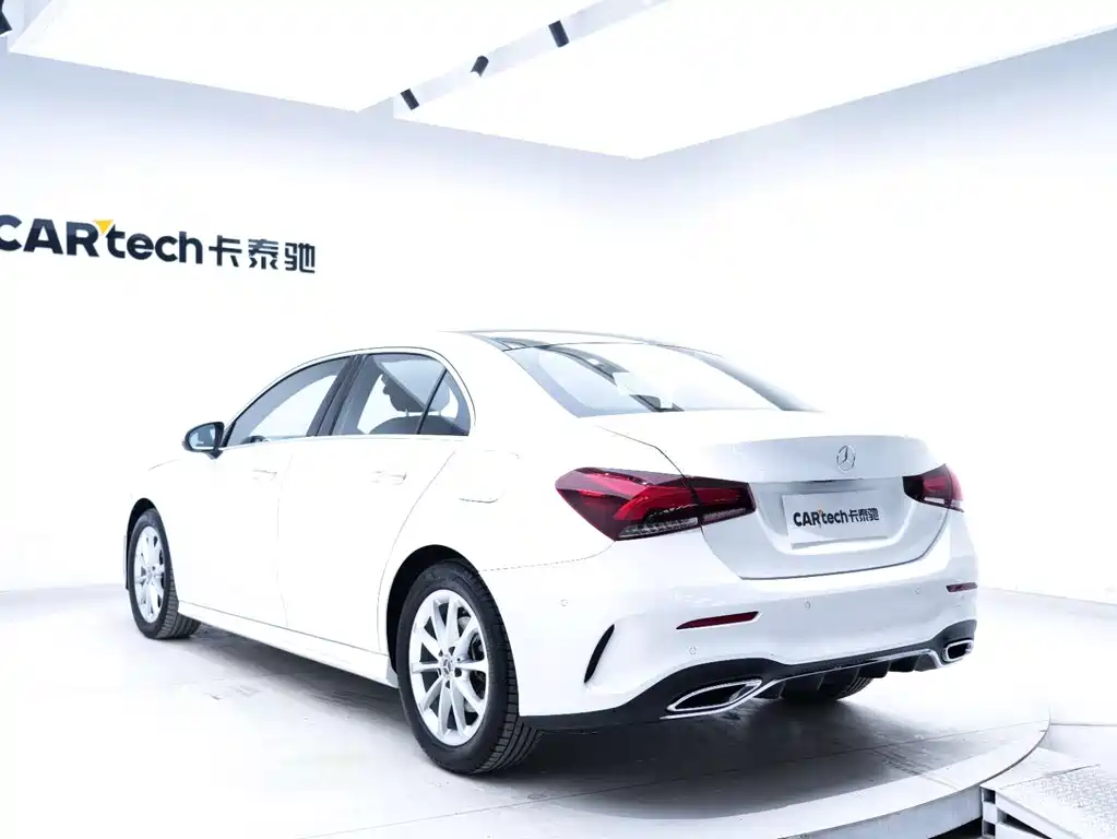 Mercedes-Benz A-Class 2022 — фото 17