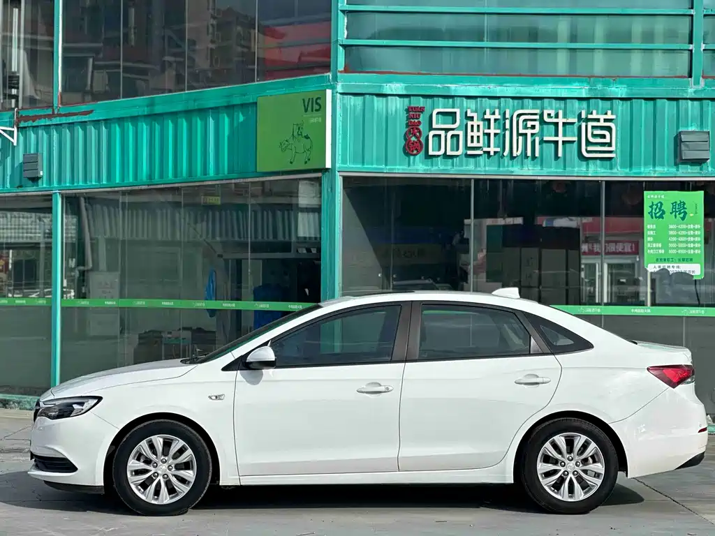 Buick Excelle 2019 — фото 10