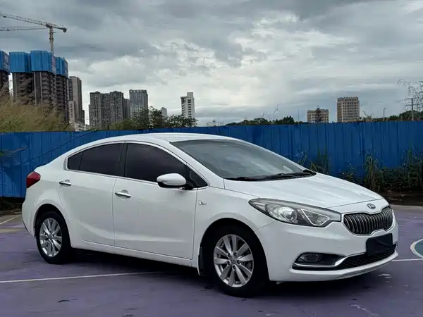 Kia K3 2015