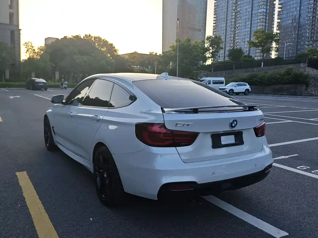 BMW 3 Series GT 2020 — фото 16