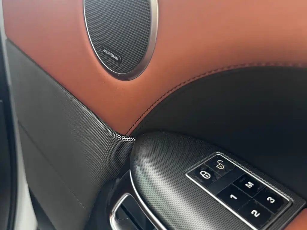Land Rover Sport 2015 — фото 15