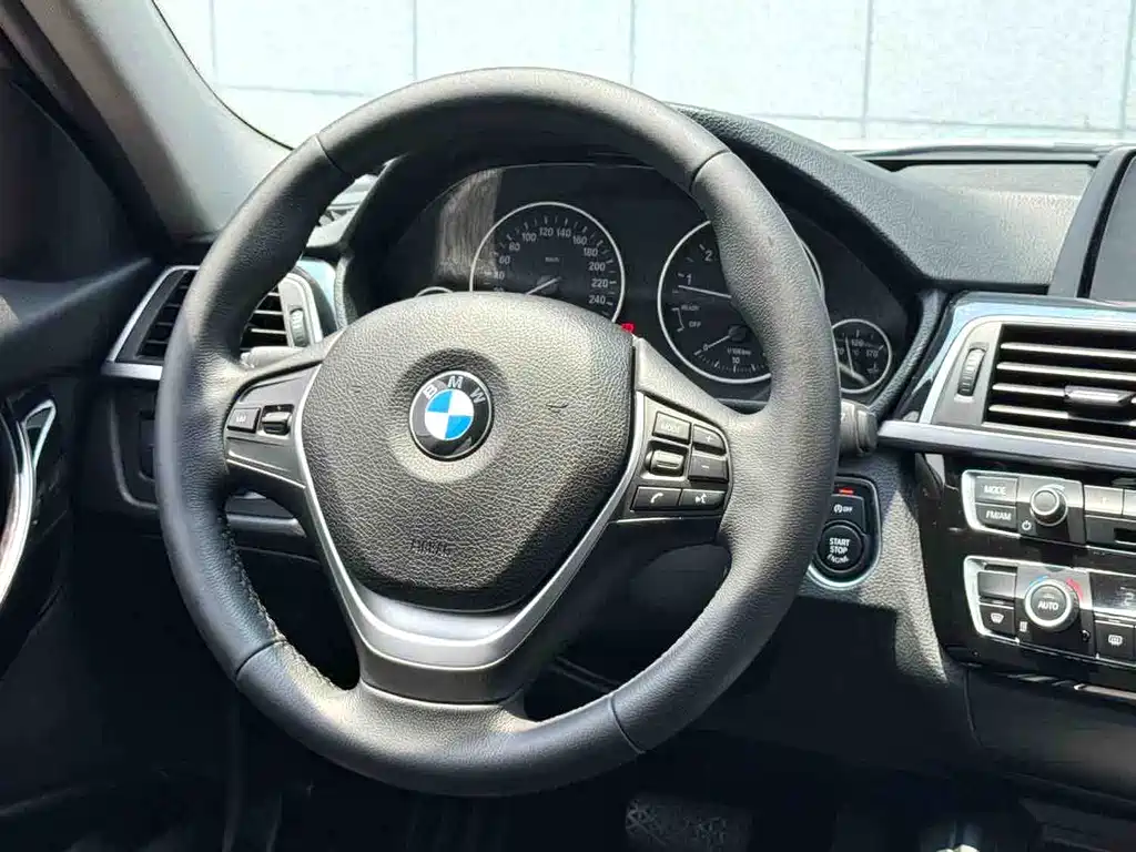 BMW 3 Series 2017
