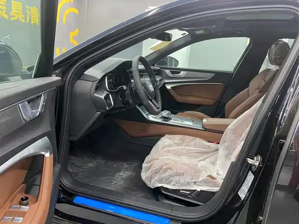 Audi A6L 2025