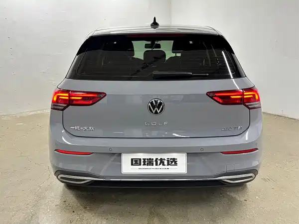 Volkswagen Golf 2024